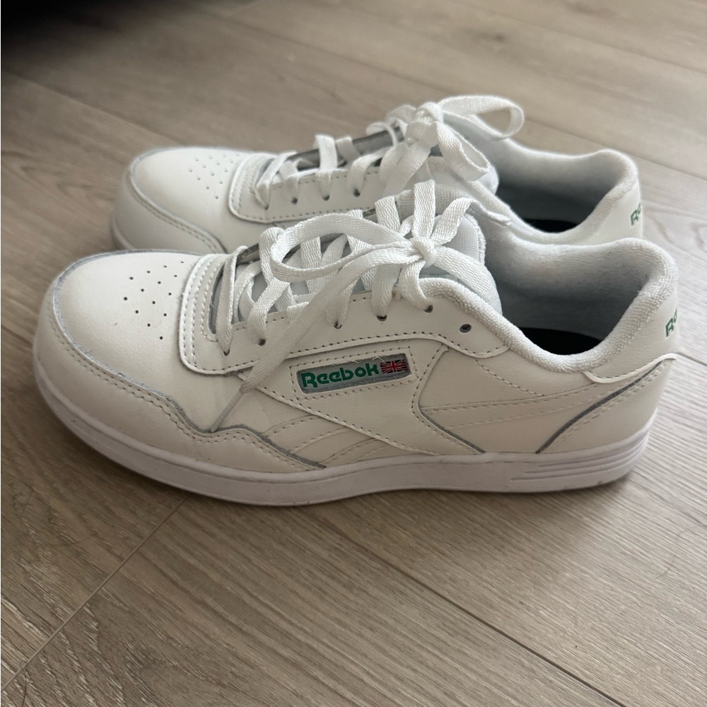 Reebok Classic White Sneakers - Picture 5 of 11